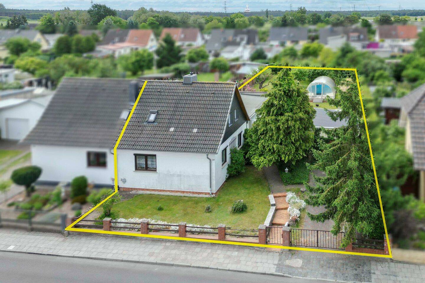 Ermöglichen Sie sich den Familientraum: – Doppelhaushälfte mit Pool in Pasewalk, 17309 Pasewalk
