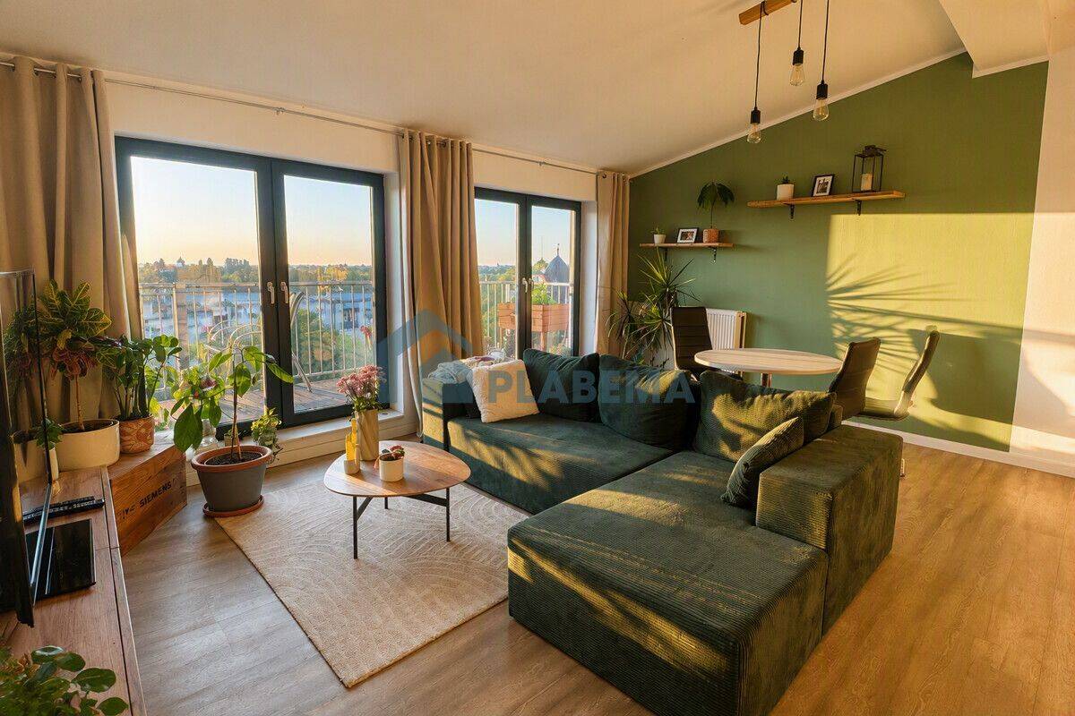 Schlossblick inklusive! 3 Zimmer, Balkon, Dachgeschoss, 19053 Schwerin