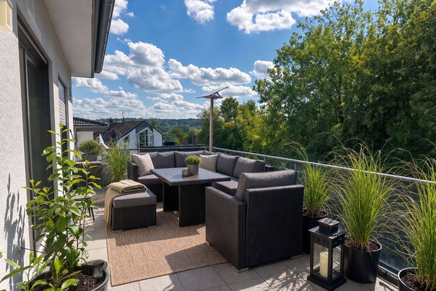 MANNELLA *Moderne 4-Zimmer-Penthousewohnung* mit Aufzug, Terrasse & 2 Stellplätzen, 53804 Much