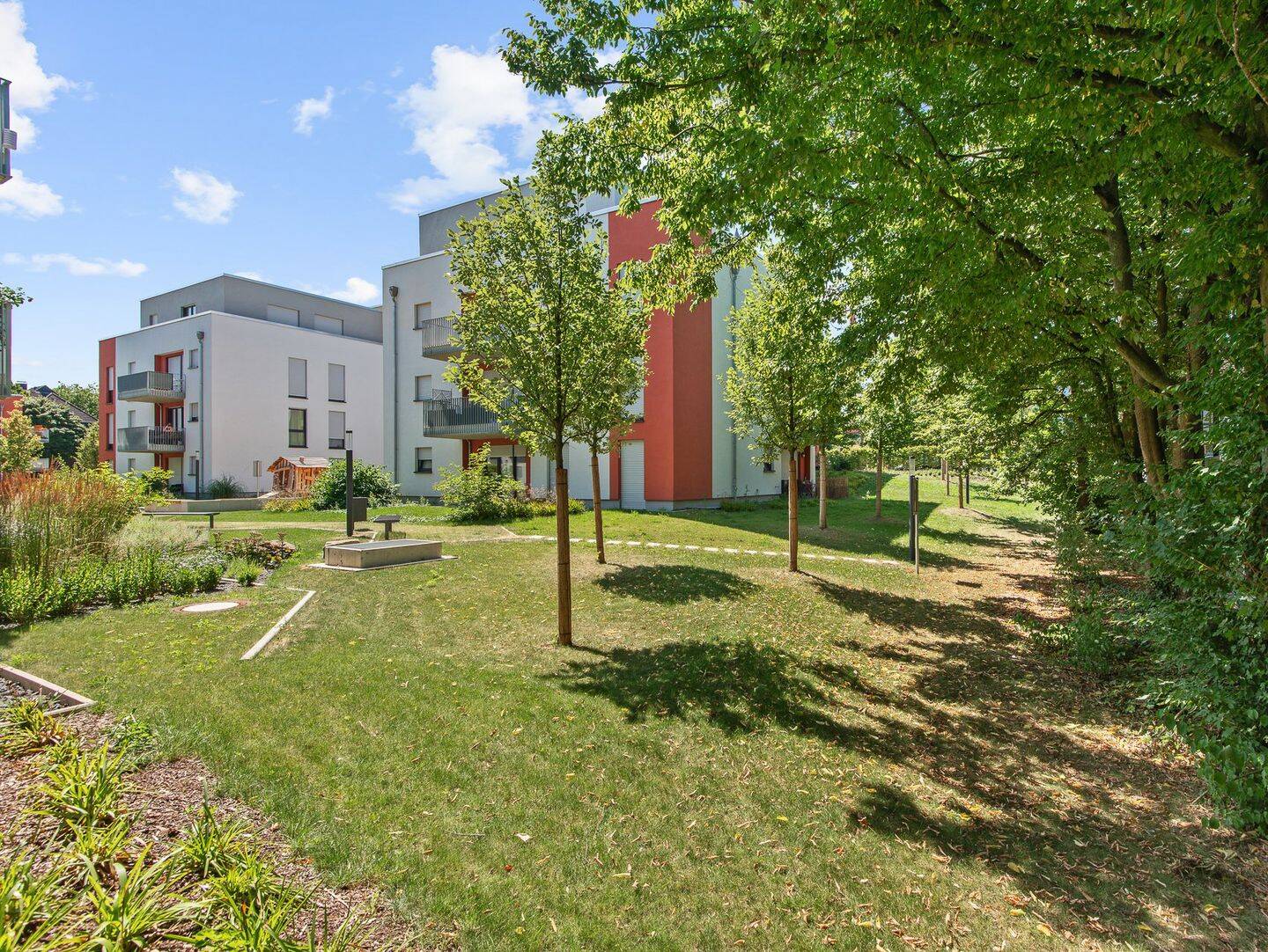 Moderne 3-Zimmer-Wohnung mit EBK und Dachterrasse, 47803 Krefeld
