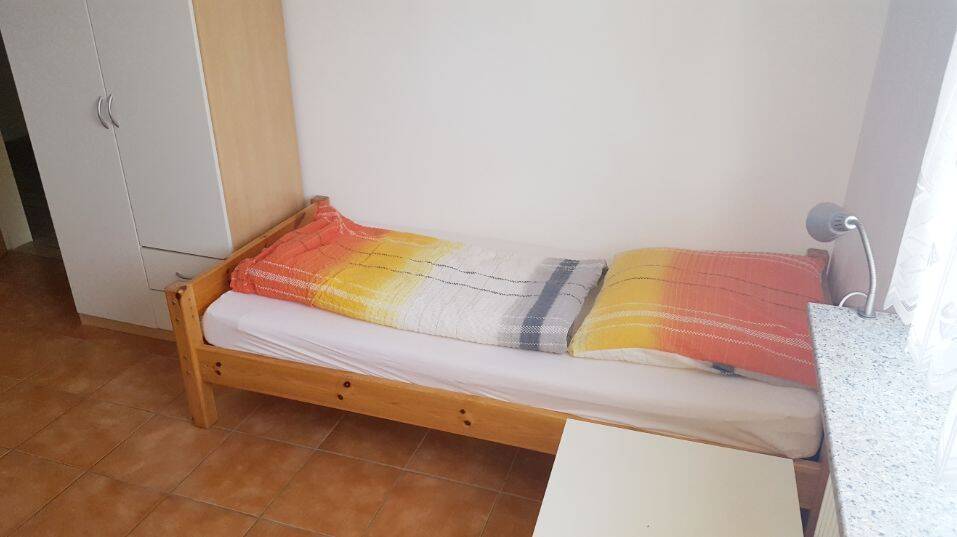 Helles WG-Zimmer mit eigenem Bad und TOP-Anbindung in Königstein-Schneidhain – Frei ab sofort!, 61462 Königstein im Taunus