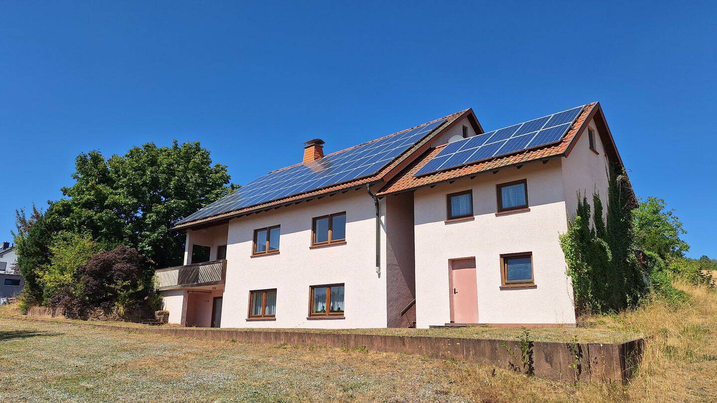 Großes, freistehendes Einfamilienhaus mit hoher Wohnqualität, 97705 Burkardroth