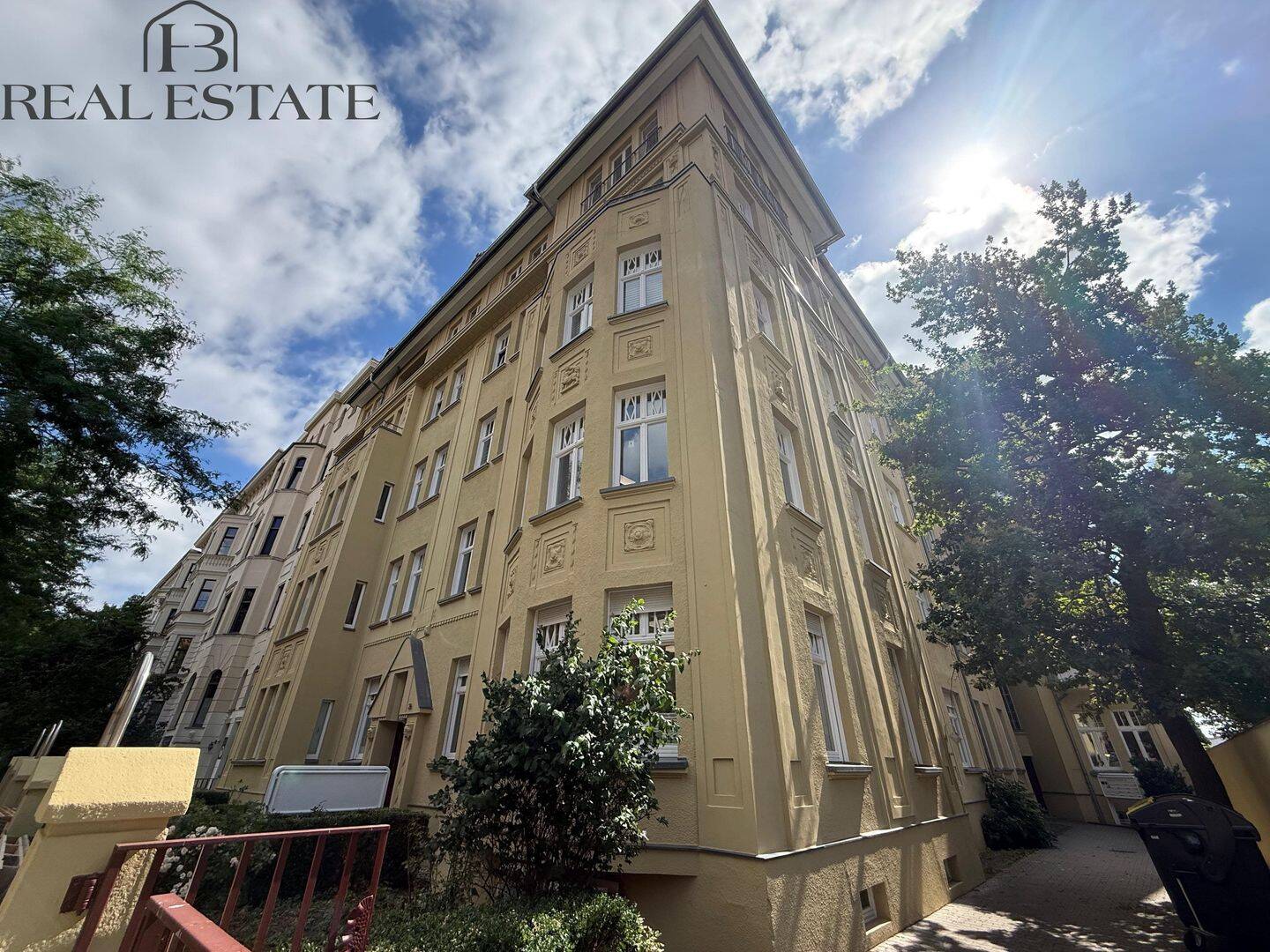 3 Raum – Top Lage mit Küche in der Hegelstraße