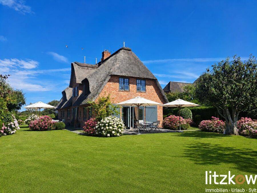 Zwischen Blütenmeer und Wattenmeer – ein besonderes Einzelhaus mit Weitblick !, 25980 Sylt