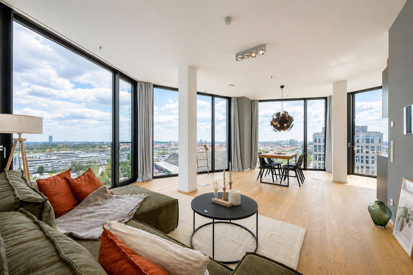 AIGNER – Friends Tower – Exklusive 2-Zimmer-Wohnung im 14. Obergeschoss mit Panoramablick, 80639 München (Laim Neuhausen-Nymphenburg)