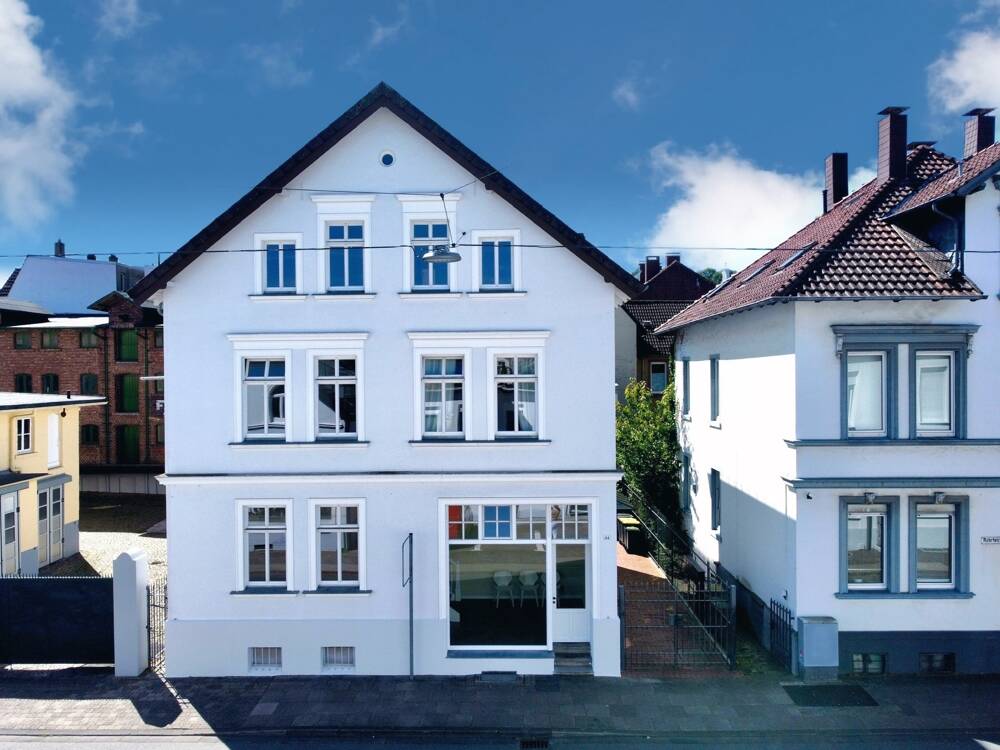 Lichtdurchflutete Dachgeschosswohnung in charmantem Altbau in Innenstadtlage, 33602 Bielefeld (Innenstadt)
