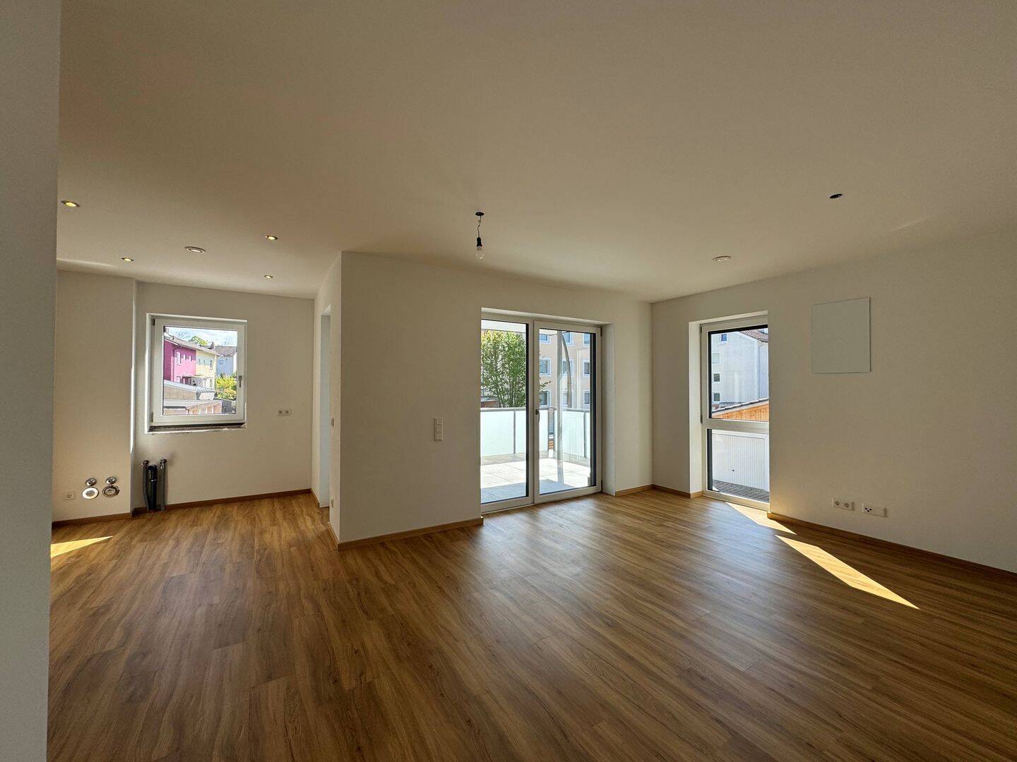 Moderne 3-Zimmer-Wohnung – Erstbezug im Neubauprojekt WOLKE36, 83278 Traunstein