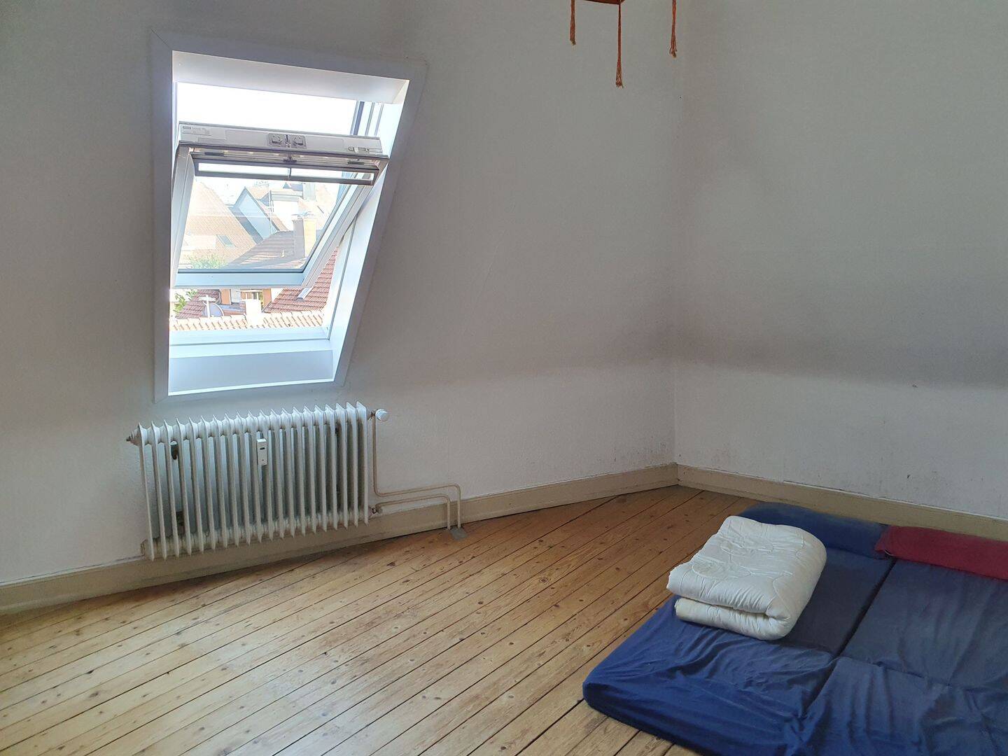 2 Zimmer in 5 Zimmer DG-Wohnung zu vermieten, 78315 Radolfzell am Bodensee