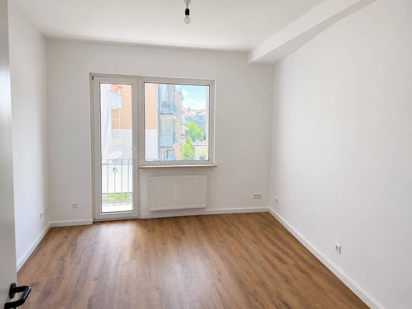 Kernsanierte 2-Zimmer-Wohnung mit Süd Balkon in ruhiger zentraler Lage, 40211 Düsseldorf (Pempelfort Stadtmitte)