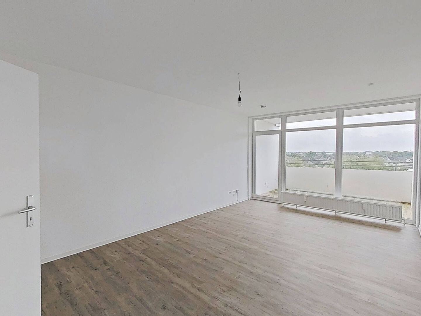 Moderne 3-Zimmer-Wohnung mit BALKON und EINBAUKÜCHE In Flensburg-Weiche, 24941 Flensburg (Friesischer Berg Sandberg Südstadt Weiche Westliche Höhe)