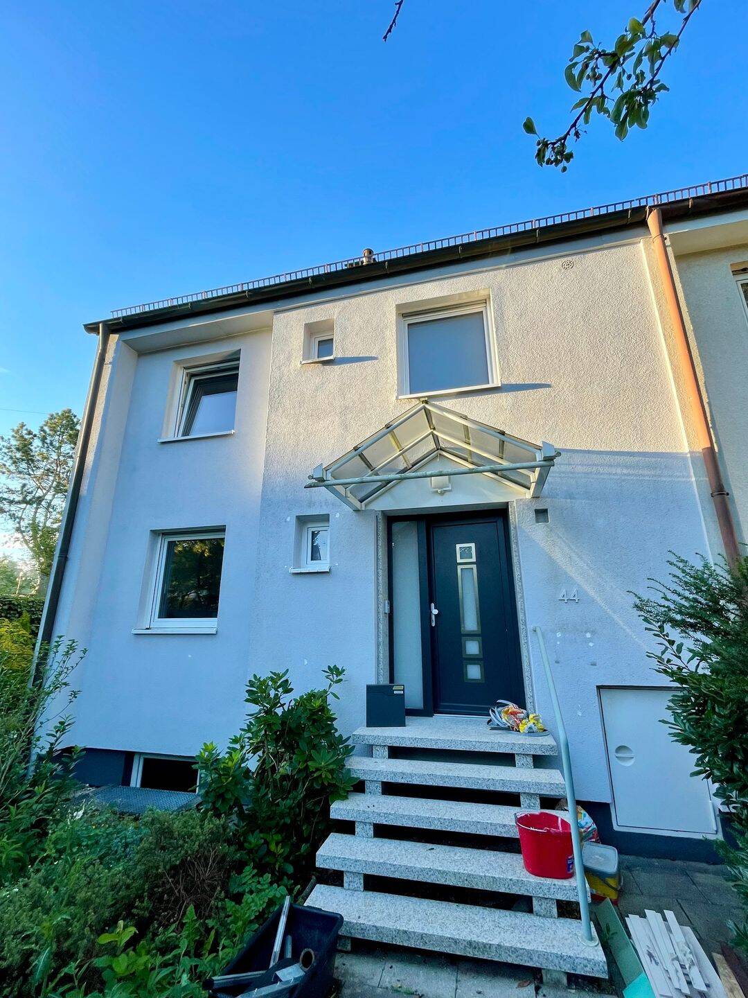 Modernisiertes Reihenendhaus am Waldrand in Nürnberg-Laufamholz – ca. 140 m², großer Garten & Sauna, 90482 Nürnberg (Freiland Laufamholz Mögeldorf Rehhof Unterbürg)