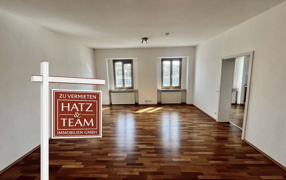 Schöne 1,5-Zimmer-Wohnung mit großzügiger Küche und tollem Blick auf Passau!, 94034 Passau (Altstadt Grubweg Hacklberg Hals)