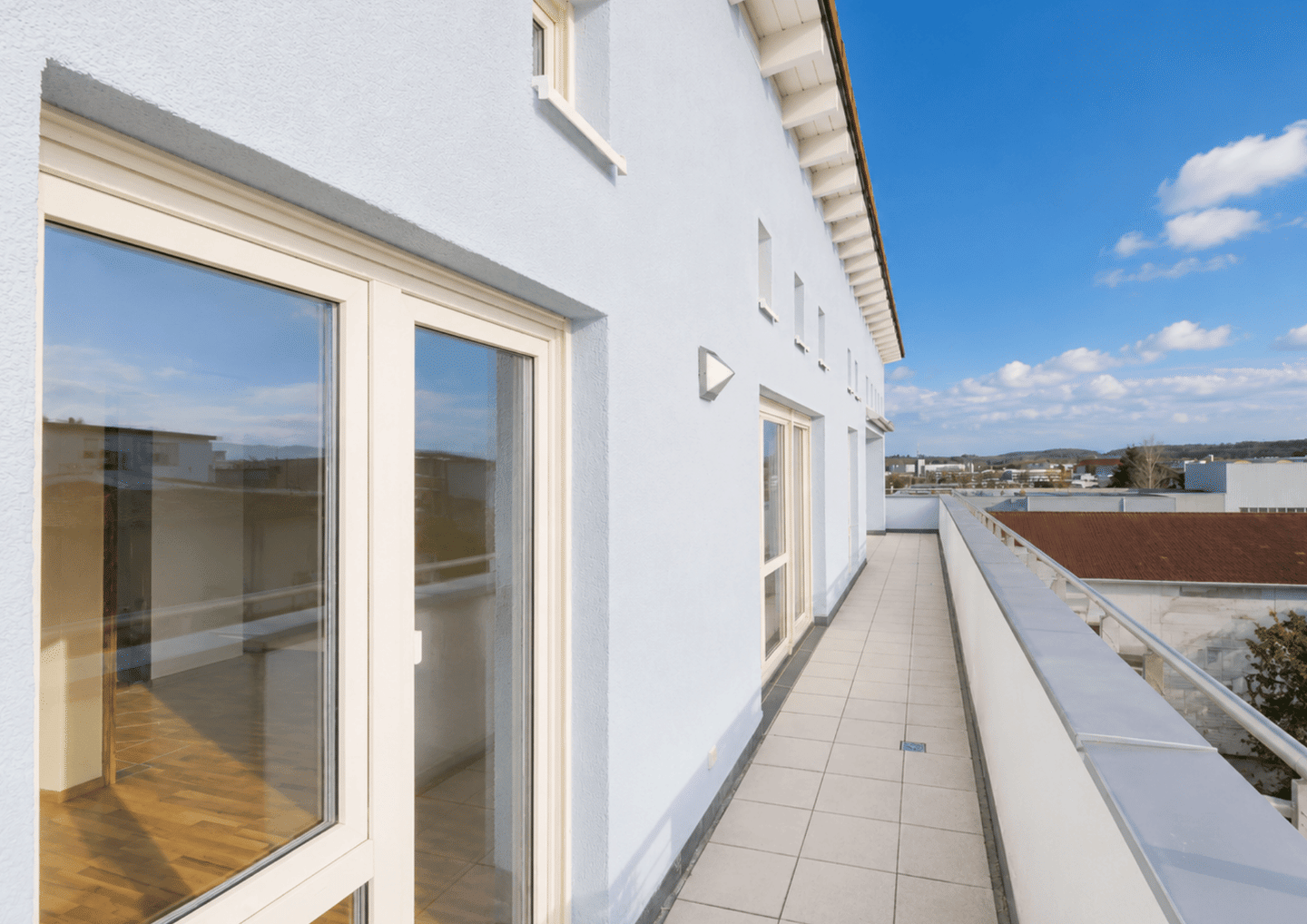 Großzügige Penthousewohnung mit viel Raum zum Leben, 71116 Gärtringen