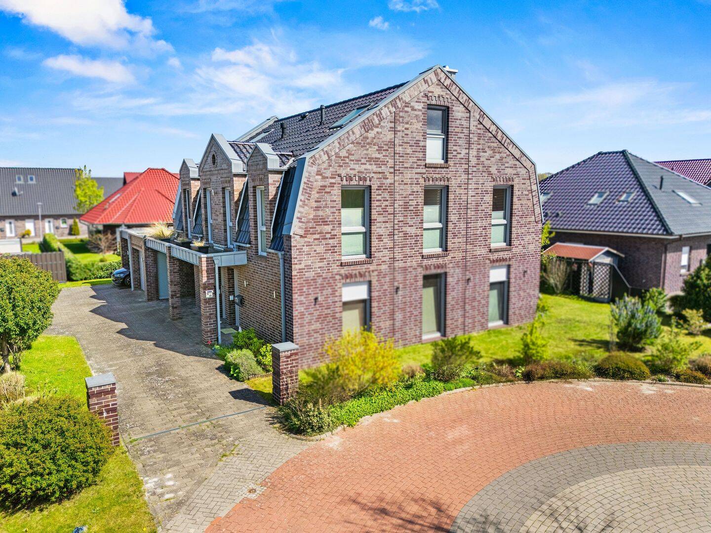 Exklusive Oberwohnung im Kapitänshaus mit Garage & Carport, 26506 Norden