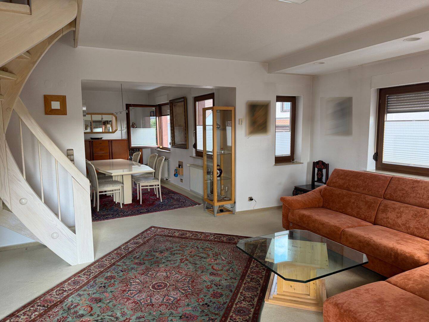 Schöne 5-Zimmer Wohnung mit großem Balkon, 76307 Karlsbad