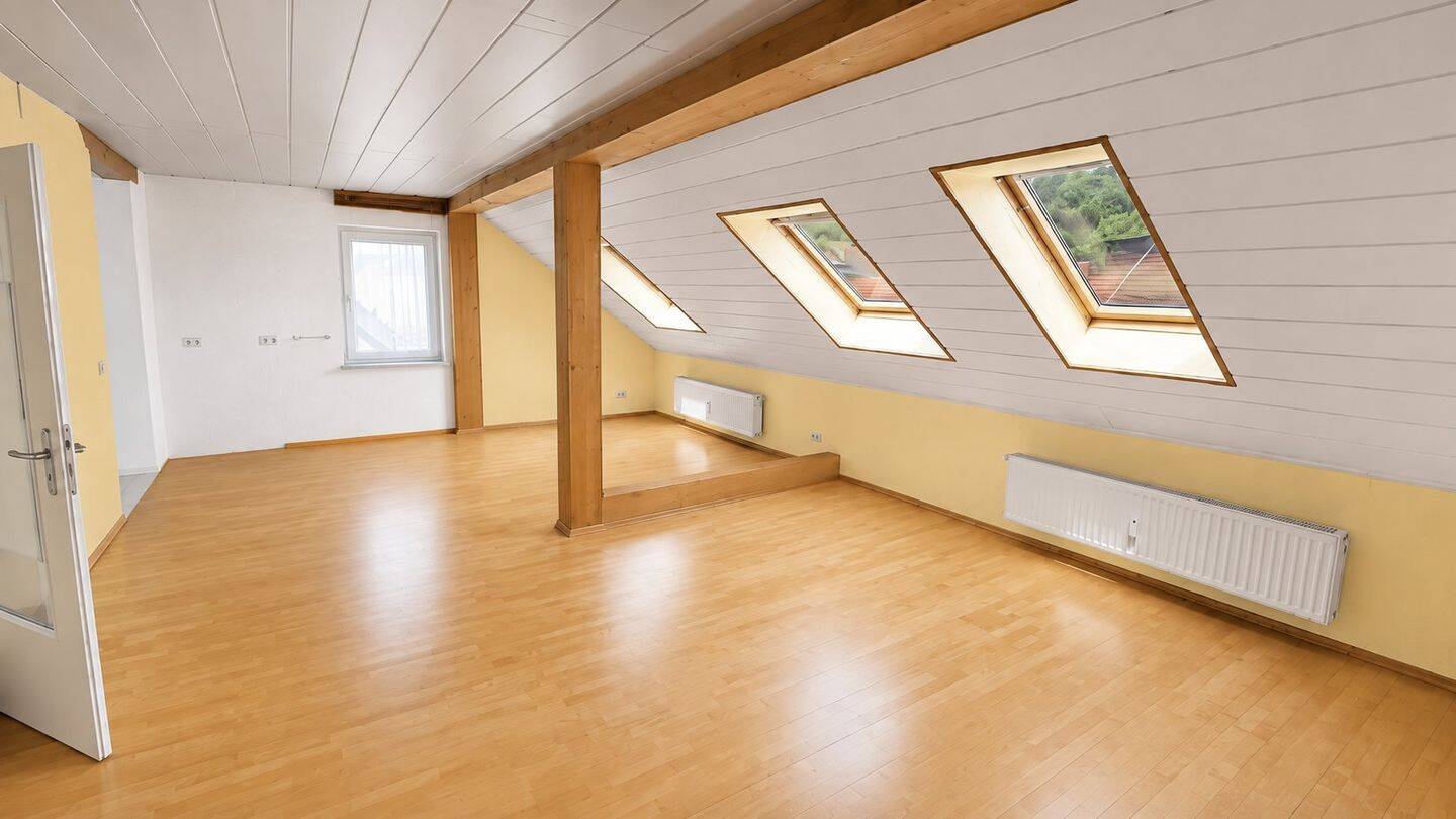 Renovierte 2 ZKB – Wohnung 74qm in IGB, 66386 St. Ingbert (Sankt Ingbert)