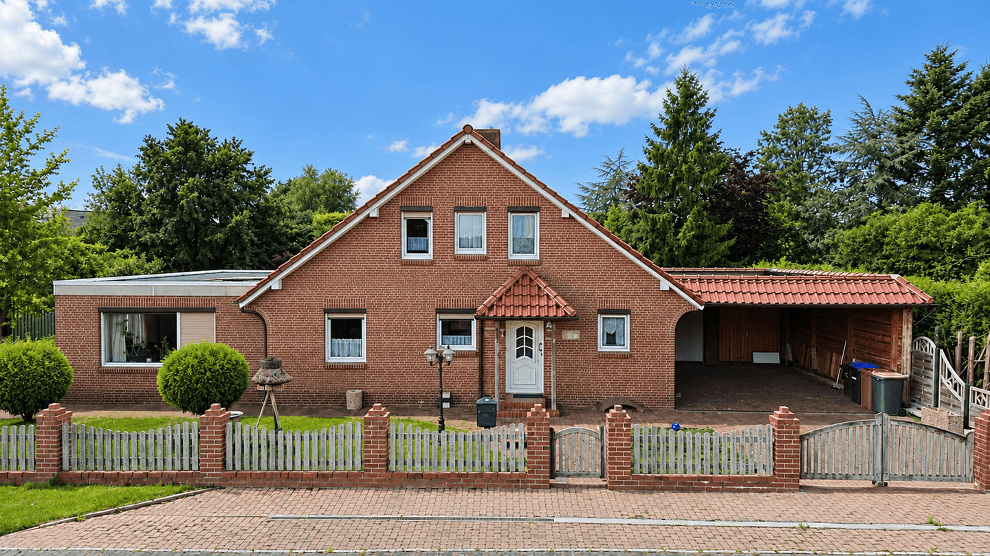 Viel Platz, großes Grundstück & besondere Möglichkeiten – Einfamilienhaus in Hooksiel, 26434 Wangerland