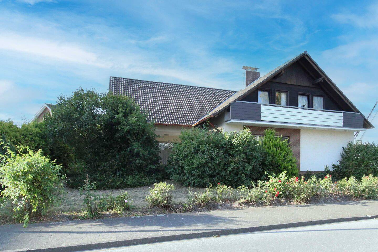 Großzügiges Einfamilienhaus in zentraler Lage von Rietberg – viel Platz und attraktive Ausbaureserve, 33397 Rietberg