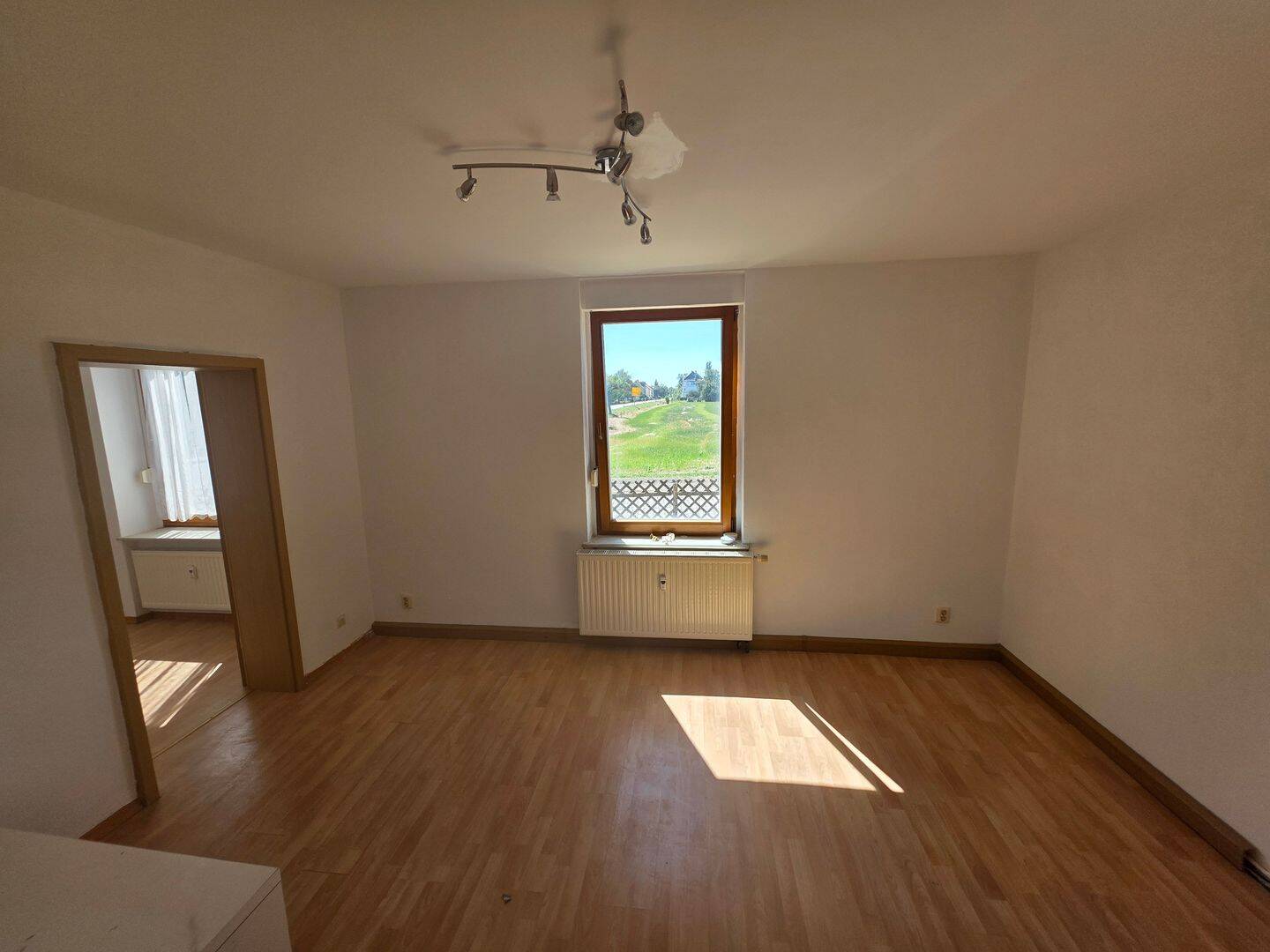 kleine, gemütliche 2-Zimmer-Wohnung in Elsteraue OT Reuden, 6729 Elsteraue