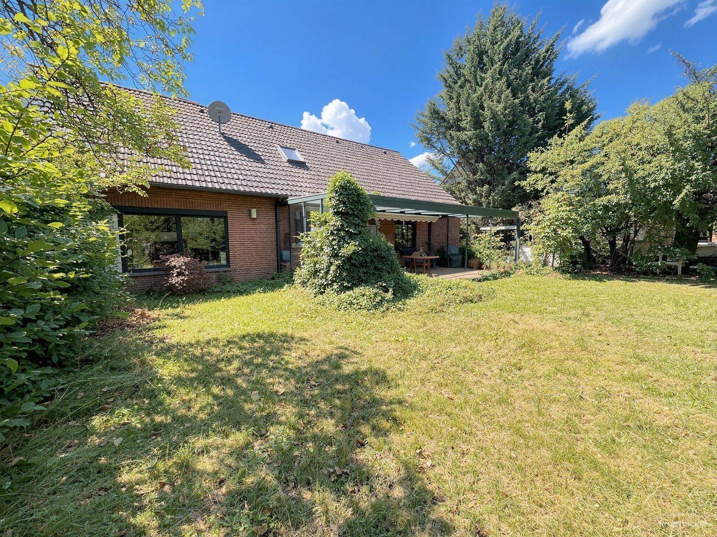 Charmantes Einfamilienhaus in begehrter Lage!, 30916 Isernhagen