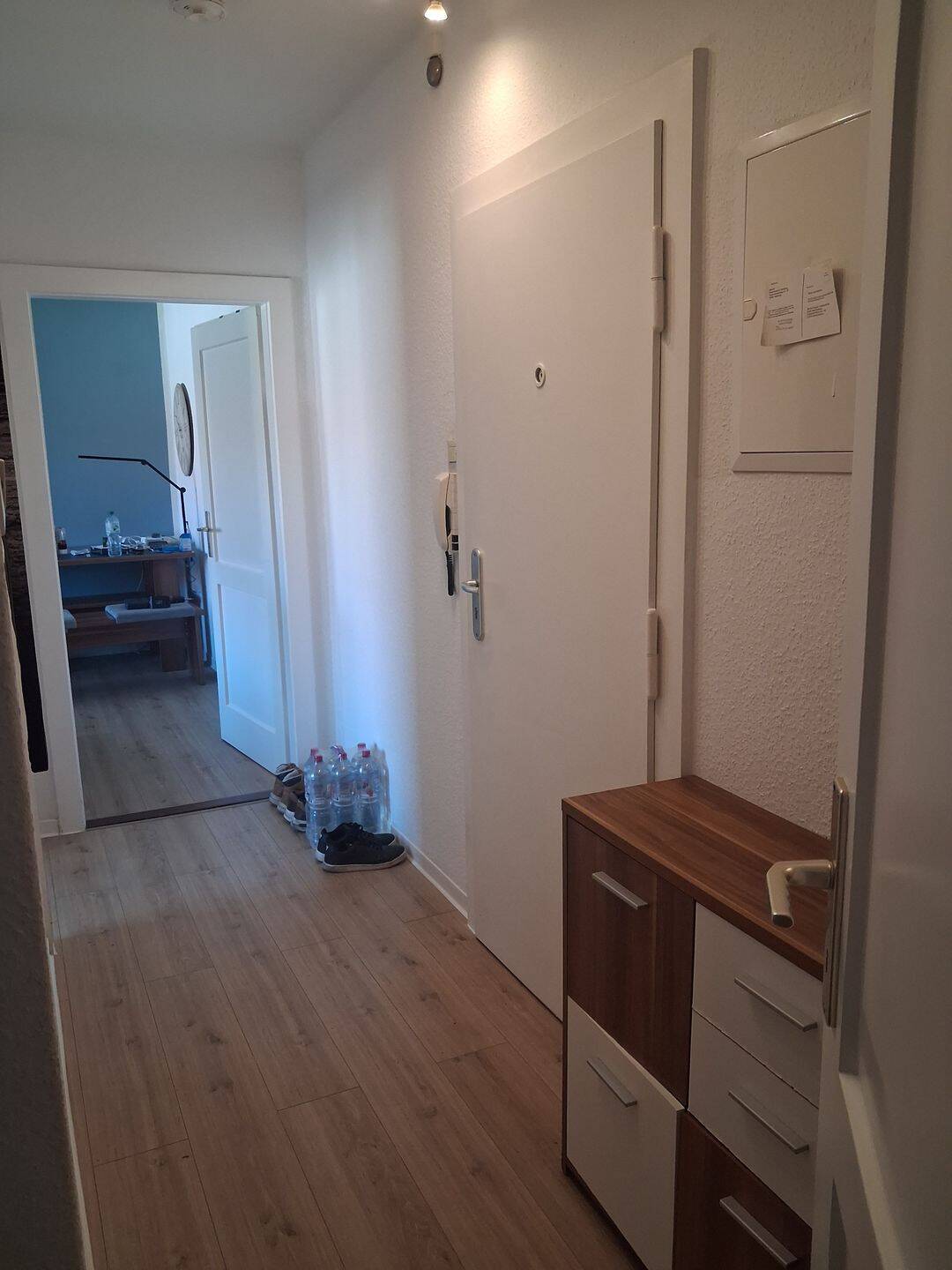 2 Zimmer Wohnung inkl. u.a. Küche zum 01.11., 27570 Bremerhaven (Geestemünde)