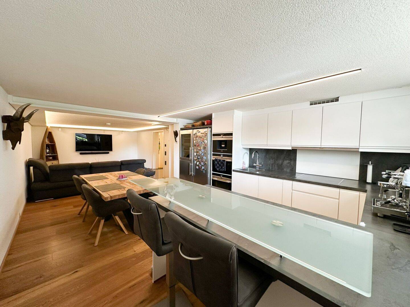 Hochmoderne 3 Zimmer Souterrain Wohnung in Erbach, 89155 Erbach