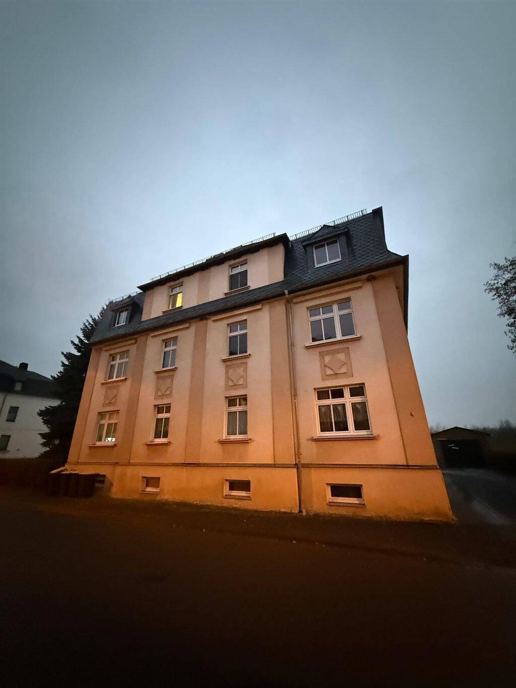 Gemütliche 2-Zimmer mit Stellplatz in ruhiger Lage!, 8058 Zwickau