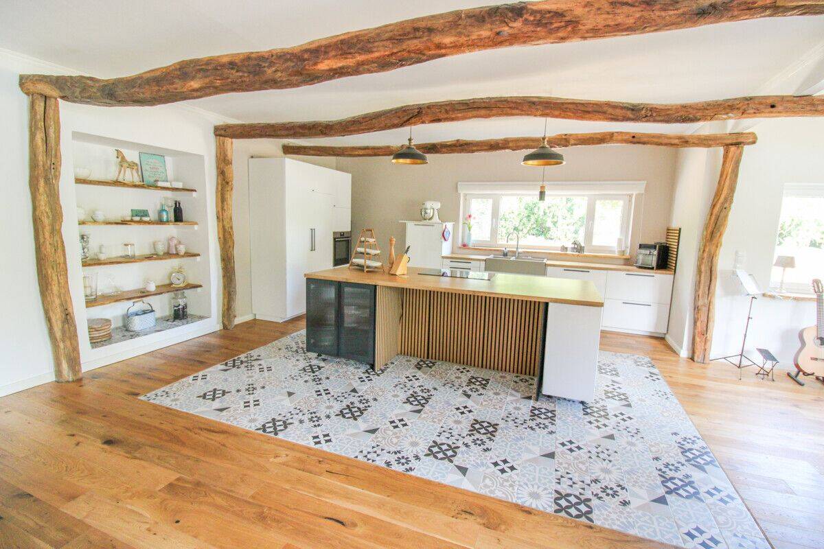 Modernisiertes Einfamilienhaus (z. T. Neubau) mit Keller in Top-Lage mit großem Grundstück!!!, 27726 Worpswede