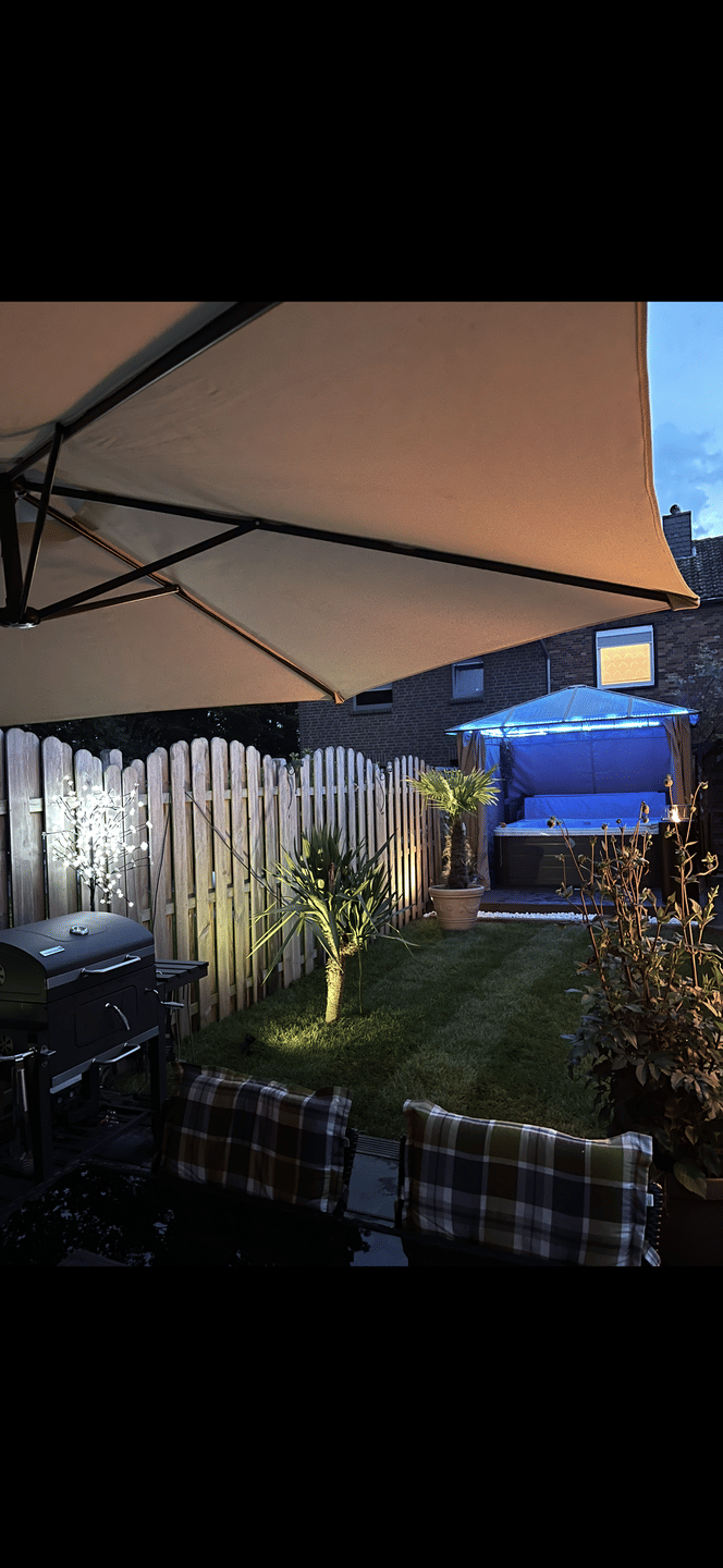Neuss, tolles Einfamilienhaus mit Whirlpool und Sauna zu verkaufen!, 41466 Neuss