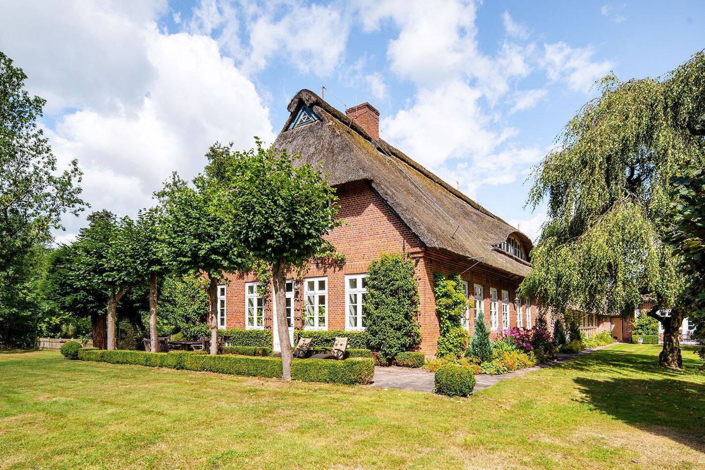 Exklusives Fachwerkhaus – Geschichte und moderner Wohnkomfort, 26939 Ovelgönne