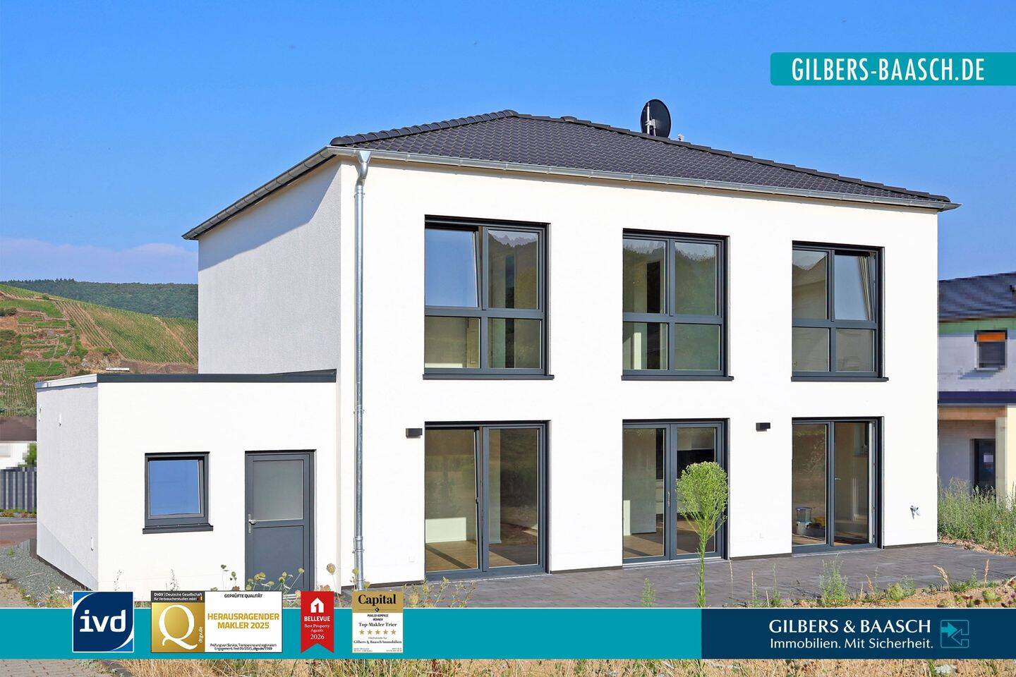 Erstbezug in Leiwen: Modernes Einfamilienhaus mit Terrasse und Weinbergblick, 54340 Leiwen