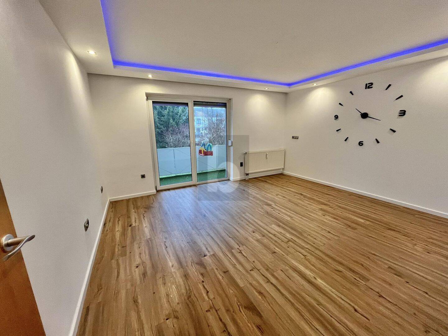 RENOVIERT, MODERN UND GROßZÜGIG, 86356 Neusäß
