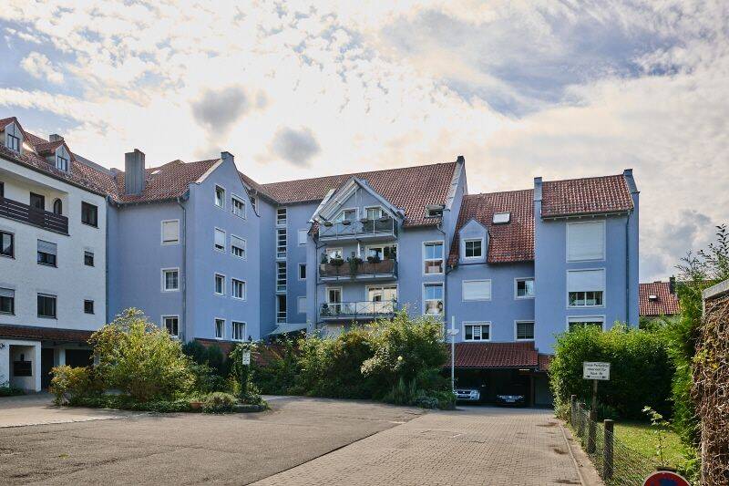 Zentral gelegene 1-Zimmer-ETW mit Balkon und Carport, 94315 Straubing