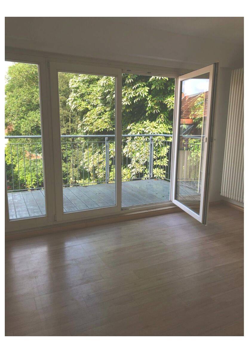 Helle 3-Zimmer-Wohnung mit großem Balkon und Grünblick – ruhig zwischen Altstadt und Hauptbahnhof, 99423 Weimar (Altstadt Innenstadt Nordvorstadt Südstadt Westvorstadt)