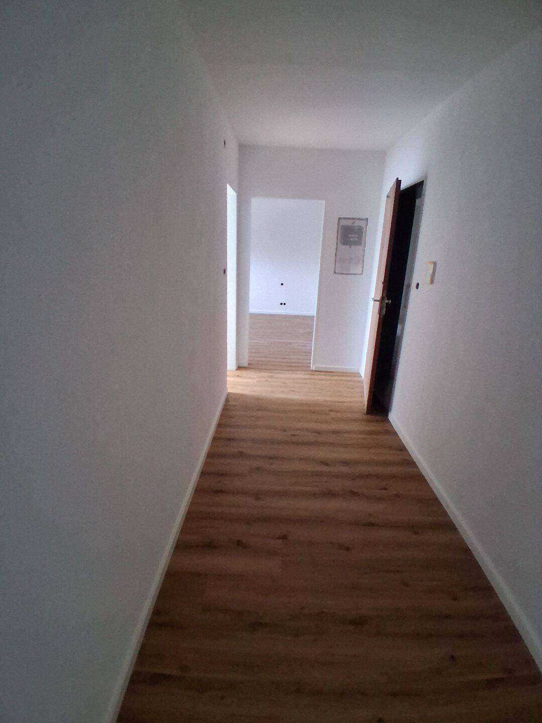 Frisch renovierte 1-Zimmerwohnung mit Einbauküche, 85276 Pfaffenhofen a.d. Ilm