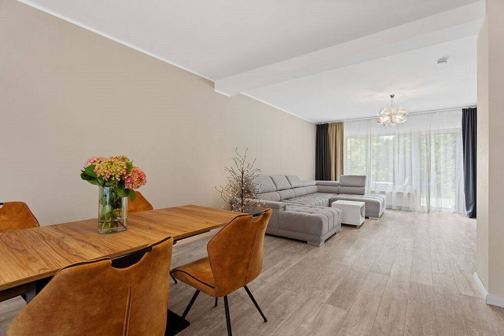 Provisionsfrei: hochwertig saniertes EFH als DHH mit Terrasse, Garten u. Stellplatz, 41462 Neuss