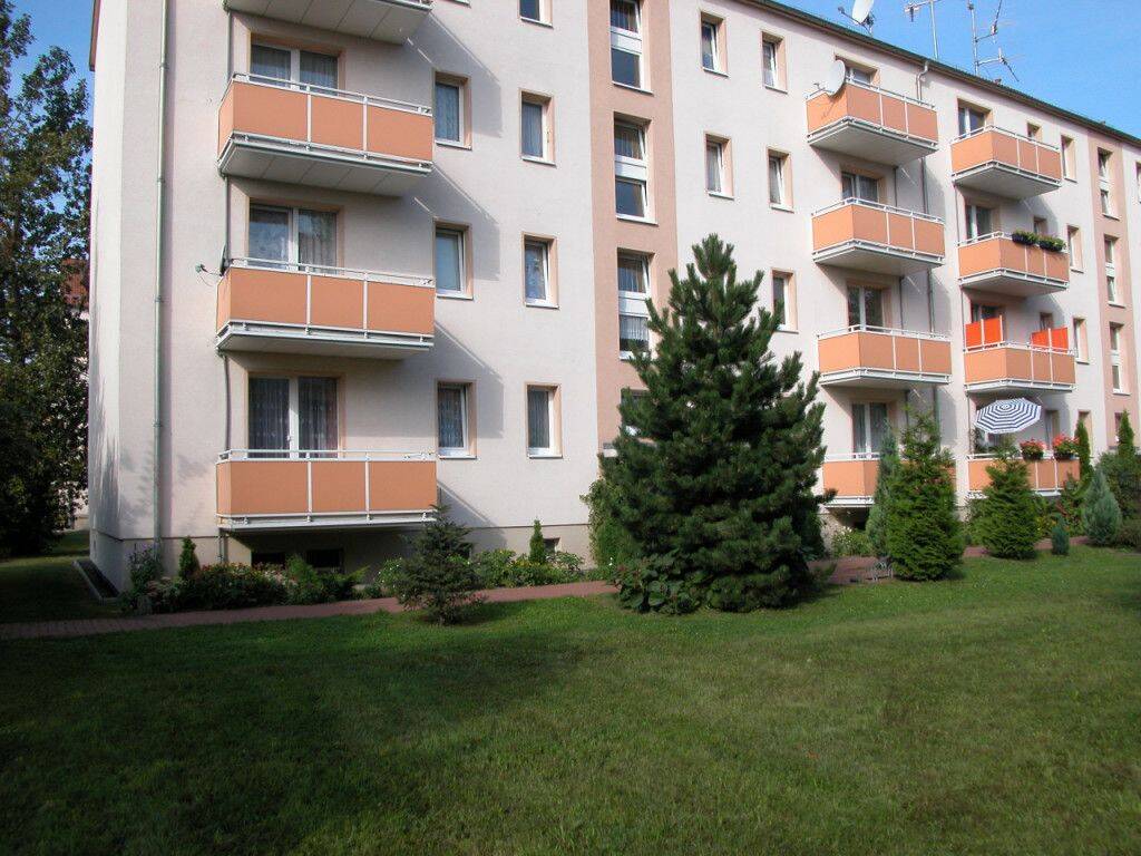 2-Raumwohnung mit Balkon im Geiseltal, 6242 Braunsbedra