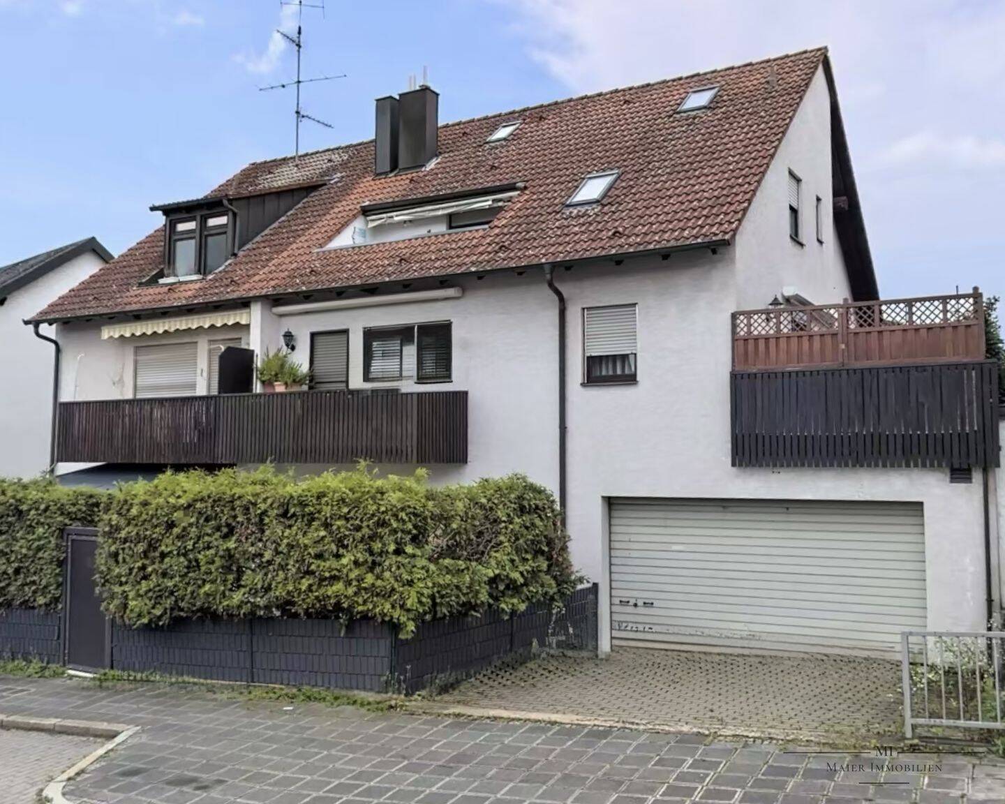 Sofort bezugsfähig: Gepflegte Maisonette-Wohnung mit Balkon und Stellplatz, 90453 Nürnberg