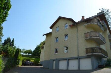 Schöne 4-Raum Wohnung mit Balkon zu vermieten!, 36448 Bad Liebenstein