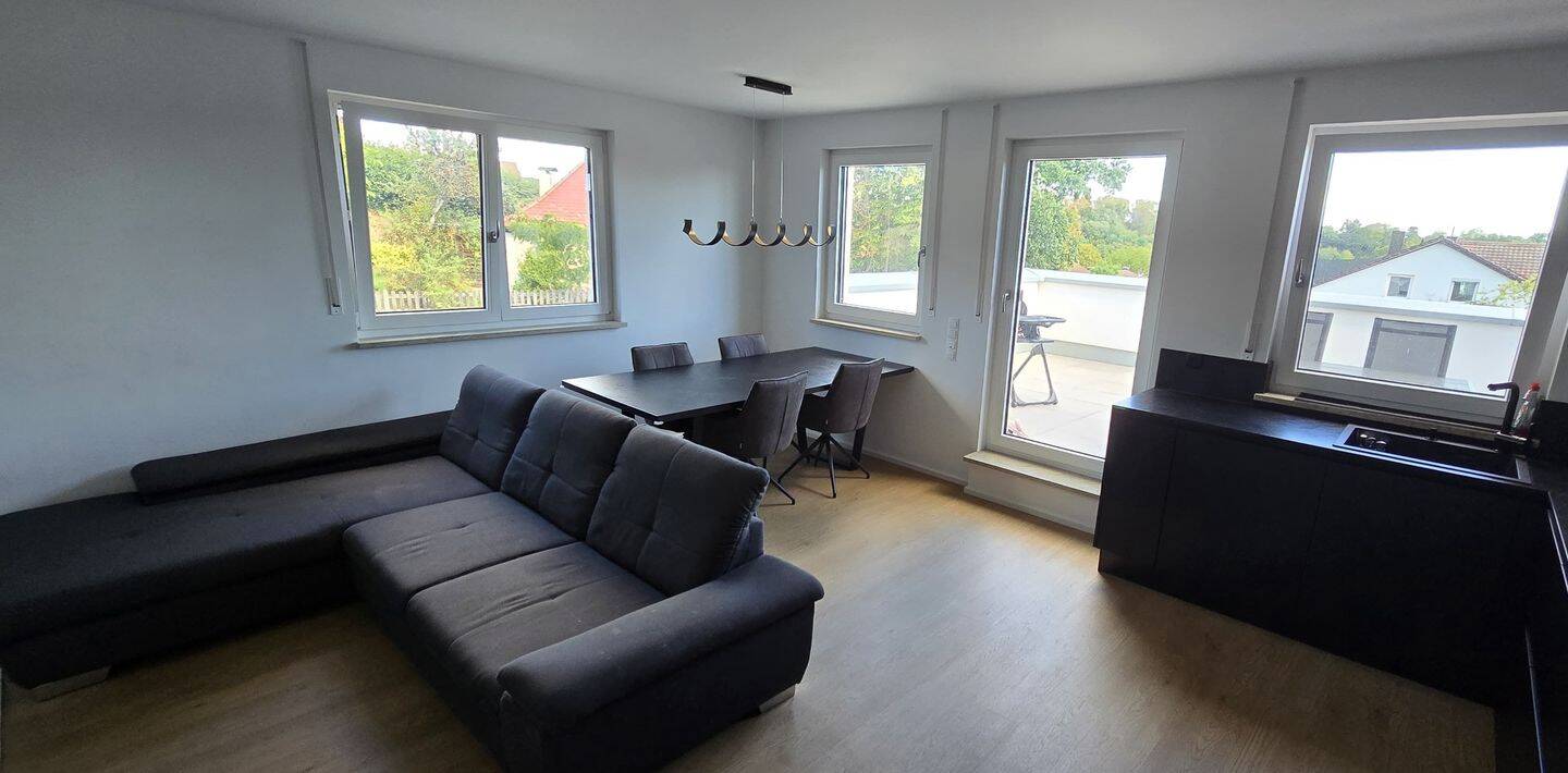 Hochwertige 5-Zimmer-Maisonettewohnung mit Terrasse und moderner Energieversorgung in Schlüsselfeld, 96132 Schlüsselfeld