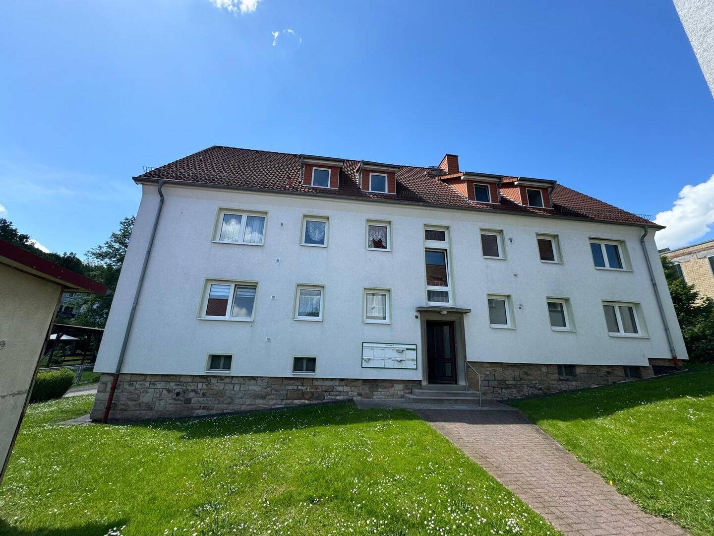 3-Zimmer-Wohnung mit zentraler Heizung im 2. Stock in Großalmerode, 37247 Großalmerode