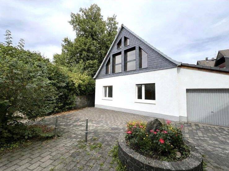 Stilvoll wohnen mit besonderem Charakter – Einfamilienhaus – Garage – Terrasse –, 58339 Breckerfeld