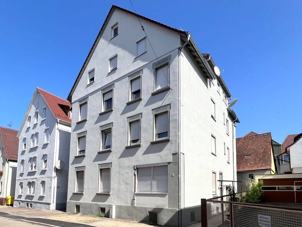 „Attraktive 4-Zi.-ETW in S-Untertürkheim – WG-geeignet mit viel Potenzial“, 70327 Stuttgart