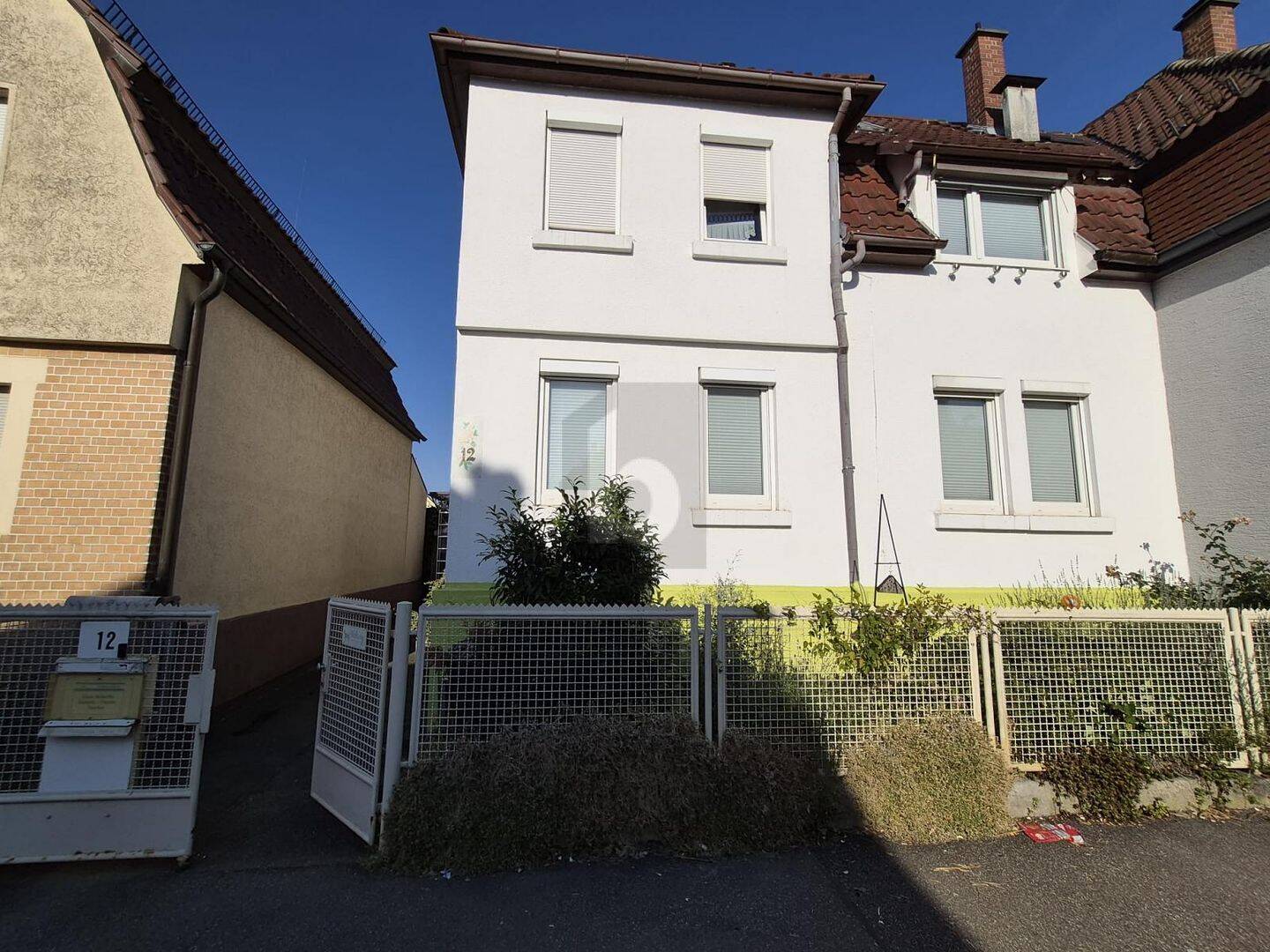 FAMILIENPARADIES MIT GARTEN UND SAUNA, 70439 Stuttgart (Neuwirtshaus Stammheim Zuffenhausen)