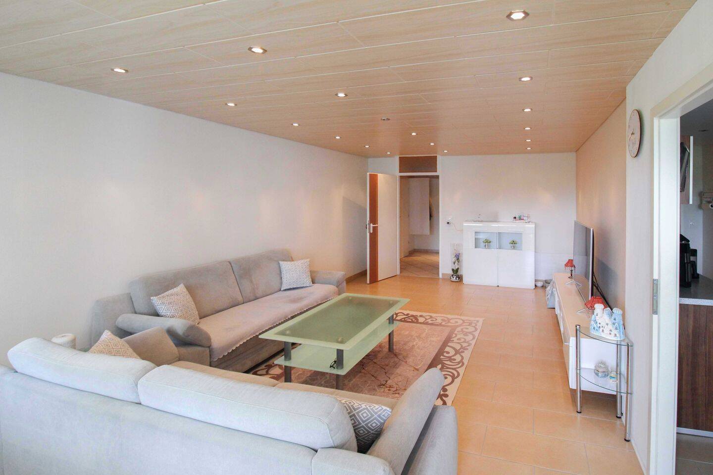 Großzügiges Familienglück: 5 Zimmer mit Weitblick, Aufzug und eigener Garage!, 71067 Sindelfingen