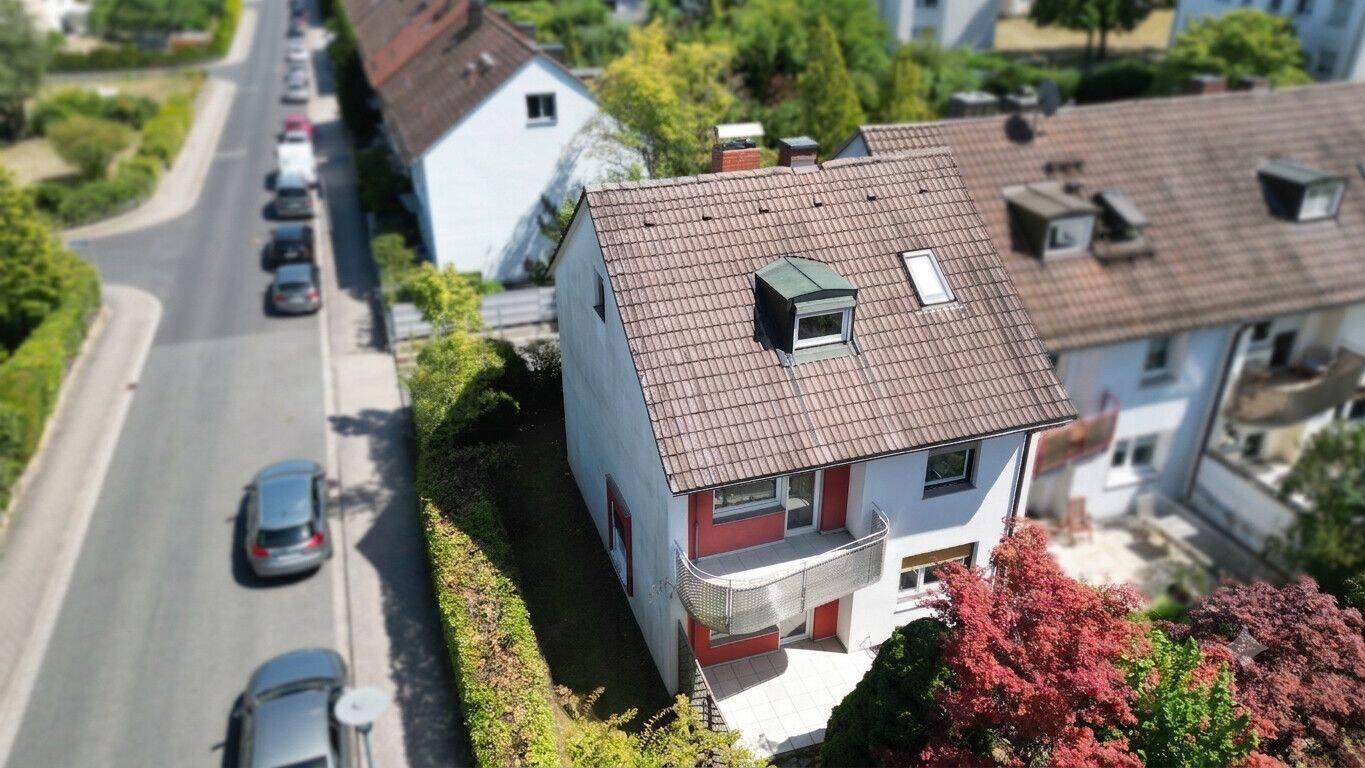 Reihenendhaus in zentraler Lage mit zwei Garagen, 95447 Bayreuth (Altstadt Birken Glocke Meyernberg Saas)