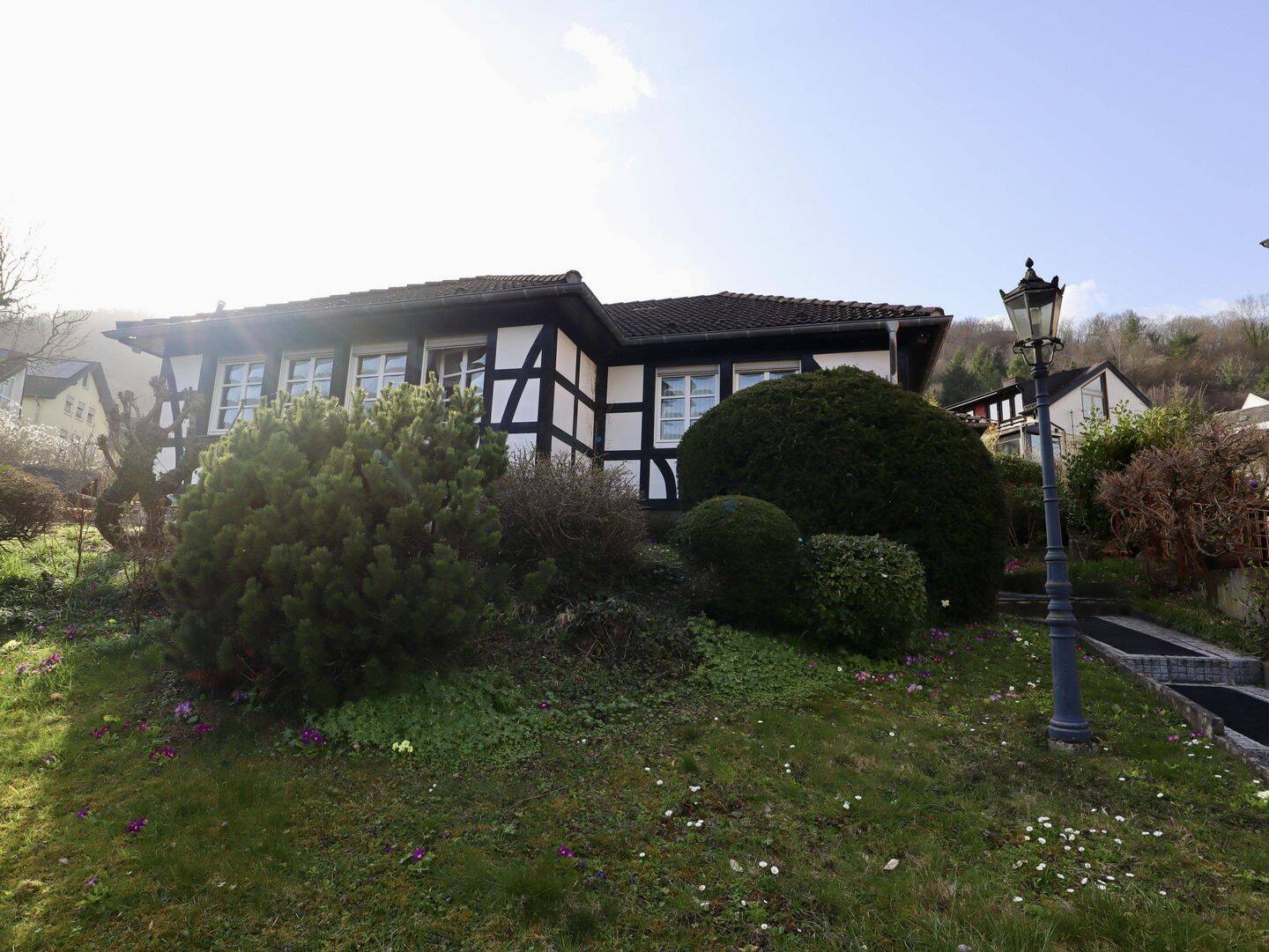 Charmanter Bungalow mit Burgblick in gefragter Wohnlage von Cochem, 56812 Cochem