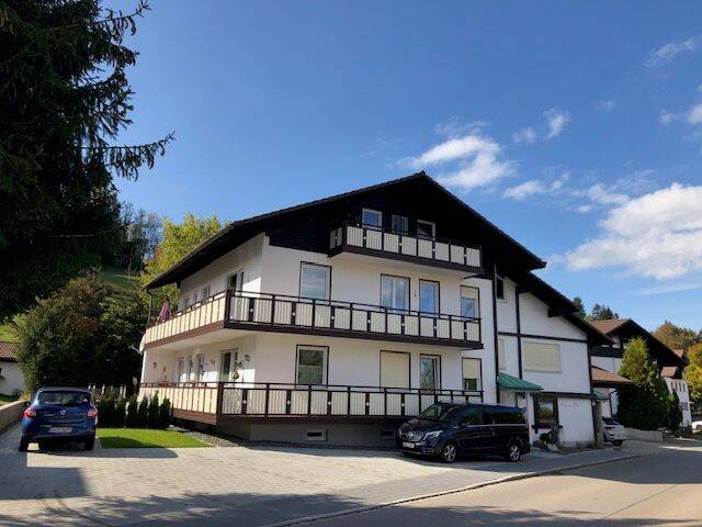 Ihr Rückzugsort im Allgäu, zentrale Lage in Oberstaufen – 4 Zimmer, großer Balkon und drei Bäder, 87534 Oberstaufen