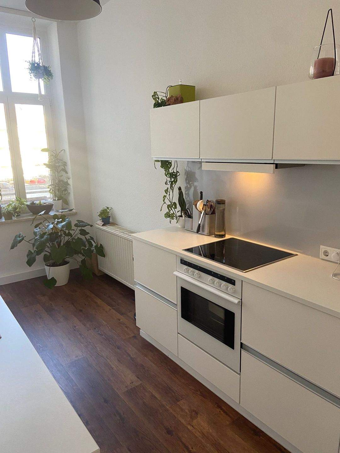 Erstbezug nach Sanierung / super schicke Einbauküche, 8056 Zwickau