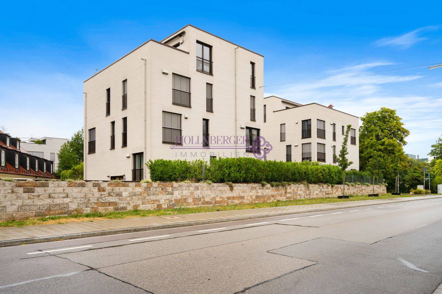 Exklusive 2-Zimmer Wohnung mit EBK, Terrasse, Garten und Doppel-TG-Stellplatz am Donaustrand!, 93059 Regensburg